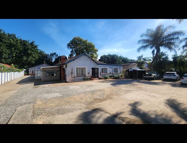 18 BEDROOM FREESTANDING FOR SALE IN SCOTTSVILLE